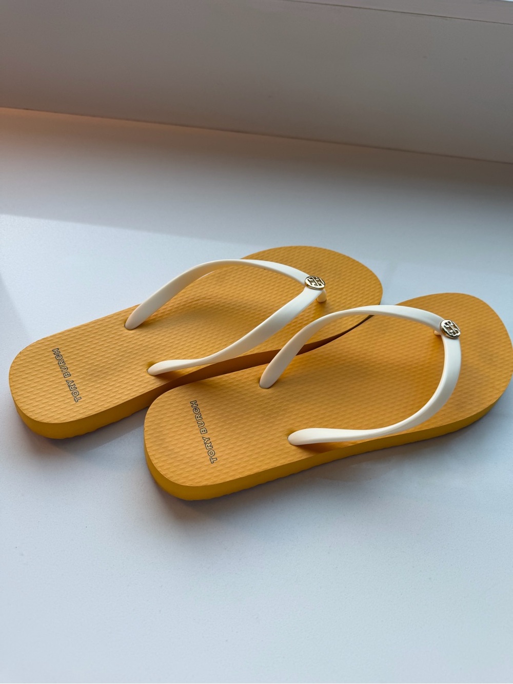 Tory Burch mustard yellow flip flops with white straps - Picture 5 of 5